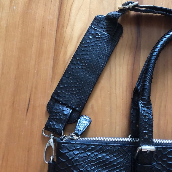 Genuine Python Skin Tote Bag with Crossbody Strap - Picture 3 of 7